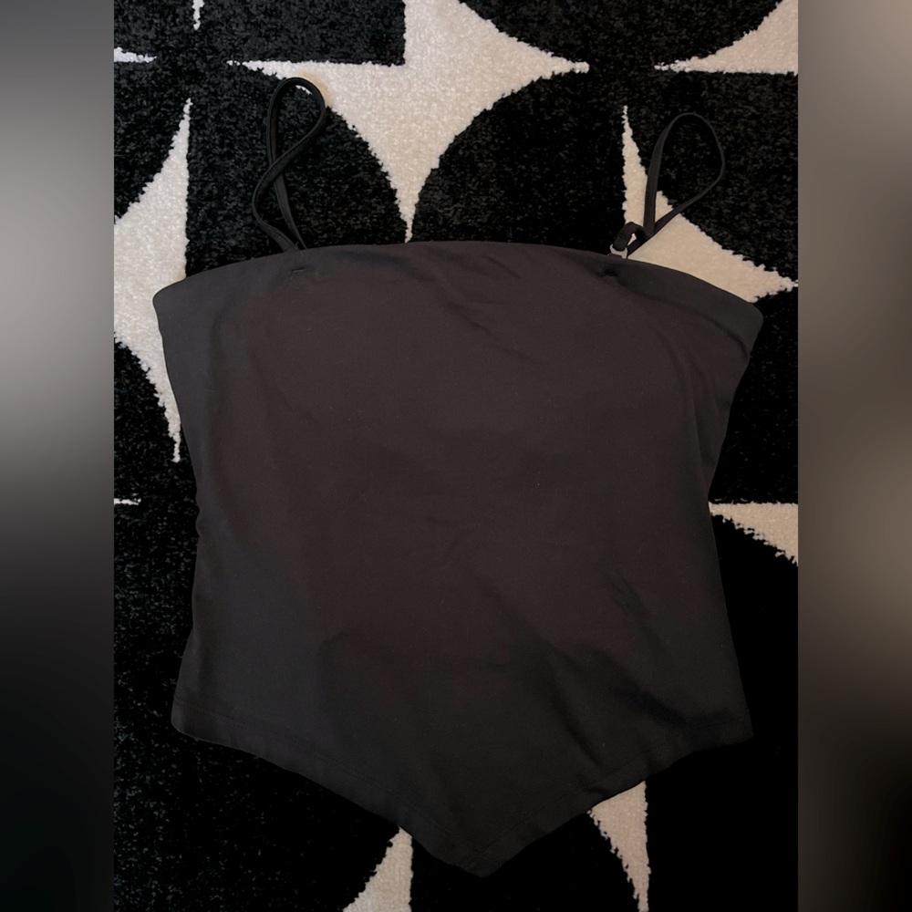 No Boundaries black tube top